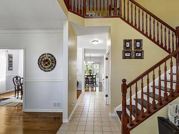 2nd image of 1712 Ariana Dr