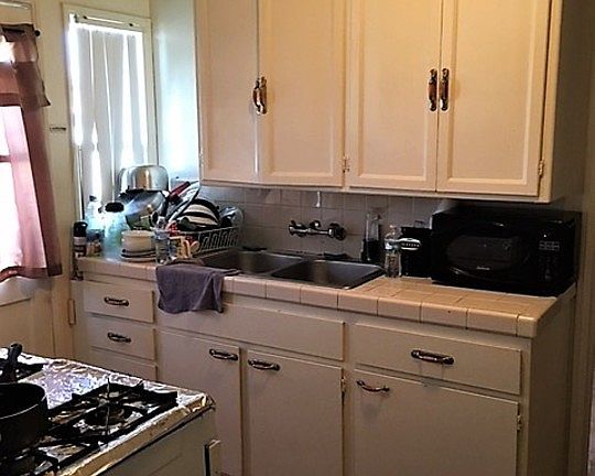 4th image of 1539 W 228th St
