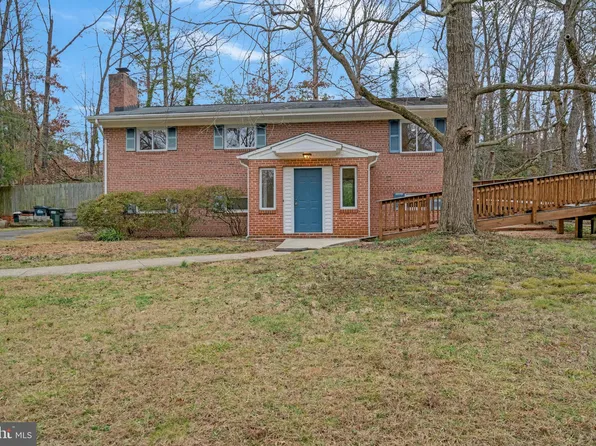 8703 Millbrook Pl, Alexandria, VA 22309