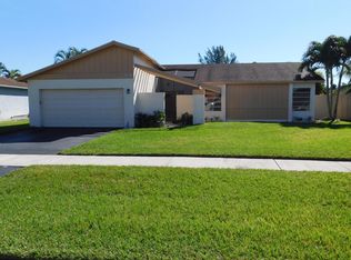 3948 NW 4th Ct, Deerfield Beach, FL 33442