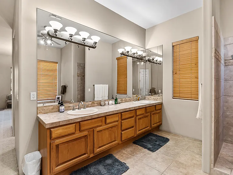 6008 E Monterra Way — Photo 20