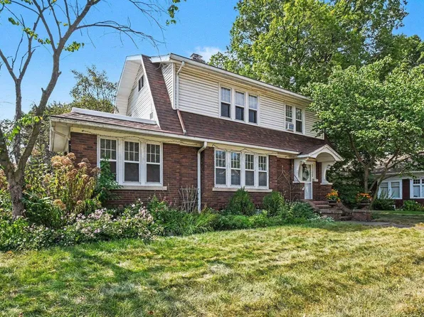 131 S Vine St, Elkhart, IN 46514