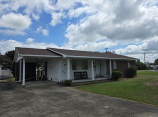 1944 Magnolia Ln, Paragould, AR 72450