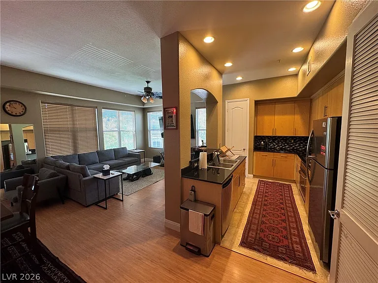 50 E Serene Ave #203 — Photo 7