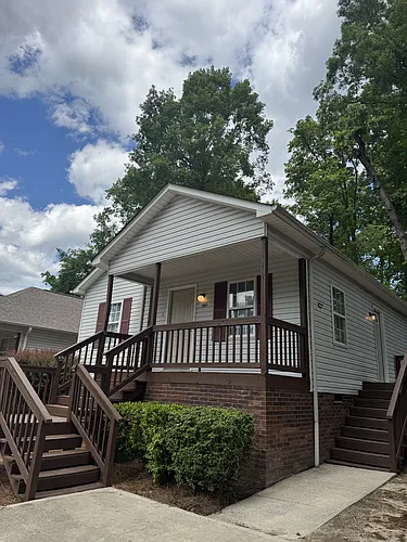 1007 Thomas Ave Photo 1