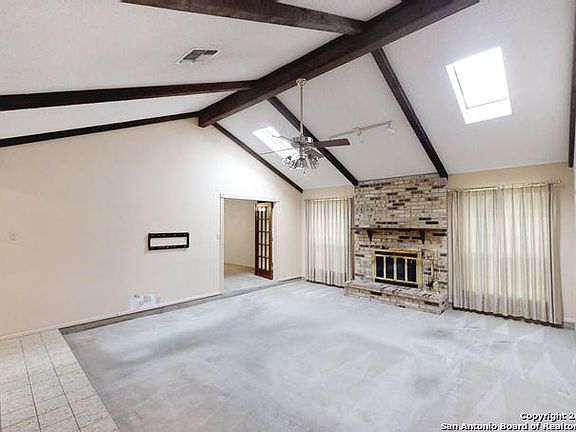 4th image of 9323 Fallworth St