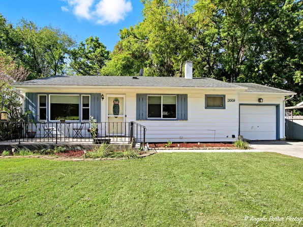 3009 Cherry Dr, Wonder Lake, IL 60097