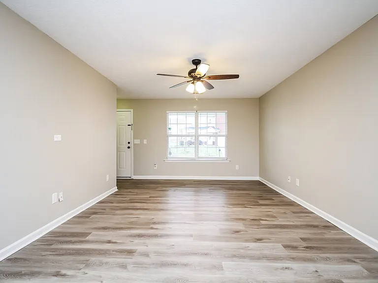 1021 Tammy Sue Ln — Photo 5