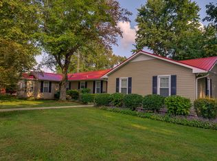 442 Dwight Sherrell Rd, Hillsboro, TN 37342