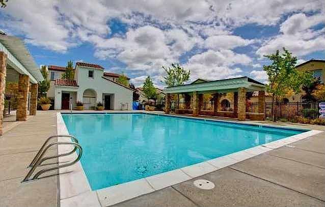 Swimming Pool - Common