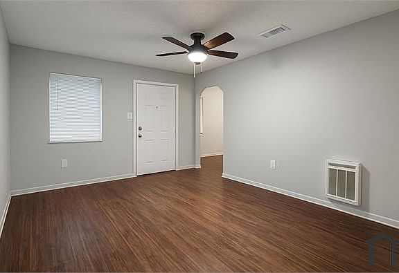 5th image of 4017 E Idlewild Ave