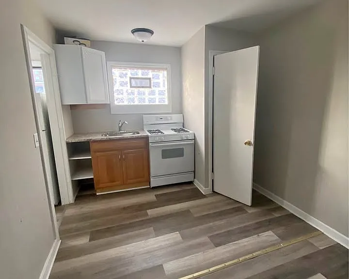 2447 11th Ave S #3 — Photo 5