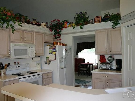 2nd image of 2503 8th St W