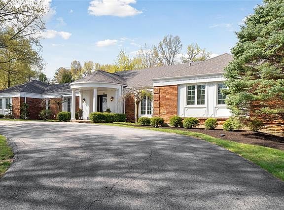 2nd image of 41 Meadowbrook Country Club Est
