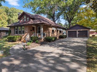 1529 Chelsea Ave, Rockford, IL 61107