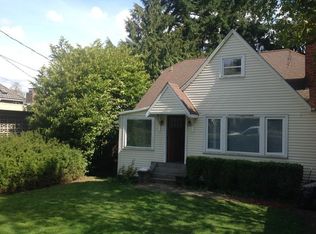 9718 12th Ave NW, Seattle, WA 98117