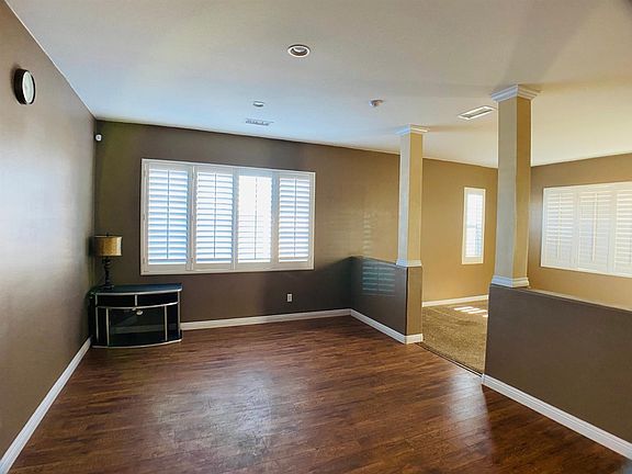 4th image of 4406 Trotter Dr