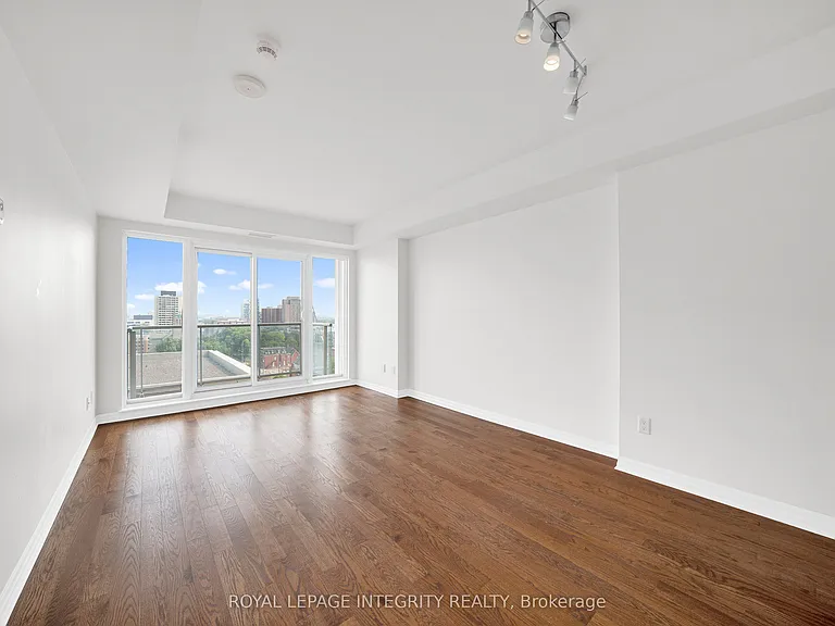 195 Besserer St #1504 — Photo 14