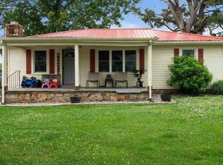 2605 Otter Gap Rd, Bowling Green, KY 42101