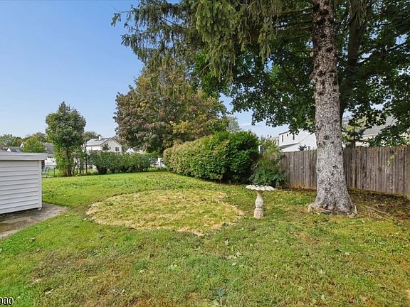 4th image of 29 Gregory Dr