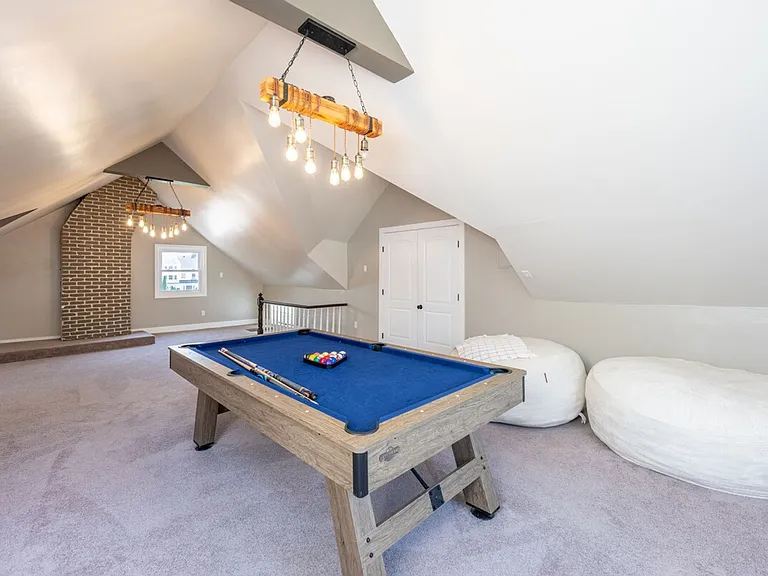 Building's Lounge