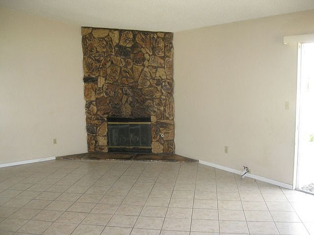 2nd image of 44741 27th St E