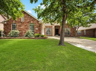 10214 Saint Georges Dr, Rowlett, TX 75089
