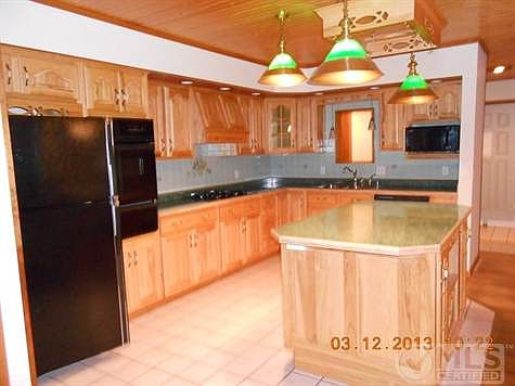 4th image of 720 8th St