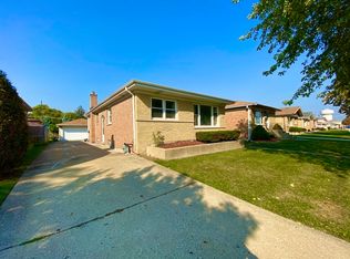 3880 Emerson Dr, Schiller Park, IL