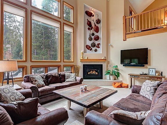 2nd image of 311 Sherwood Lane