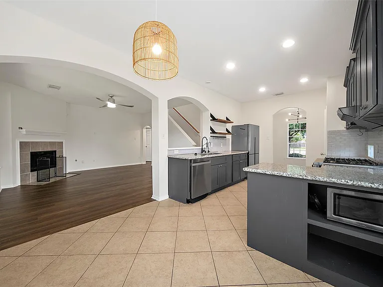 3122 Glen Cullen Ln — Photo 12