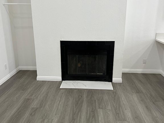 3rd image of 10234 Tujunga Canyon Blvd APT 303