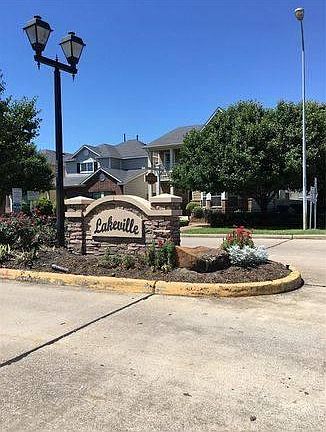 3rd image of 6125 Settlers Square Ln