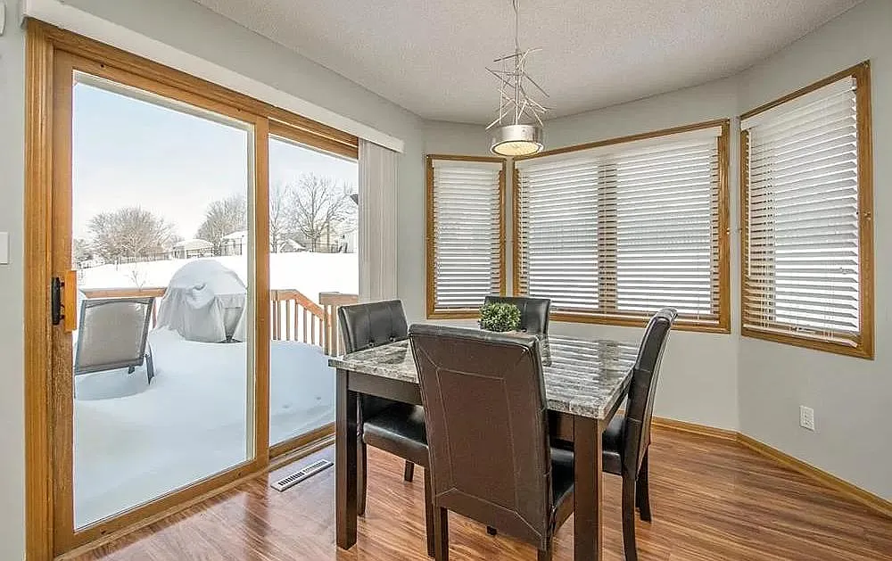 3 bed, 1652 sqft, $2,300 — Photo 2