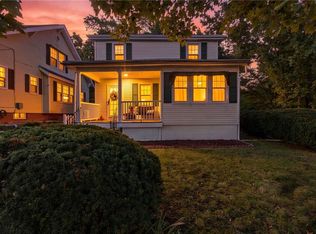 281 River Ave, Providence, RI 02908