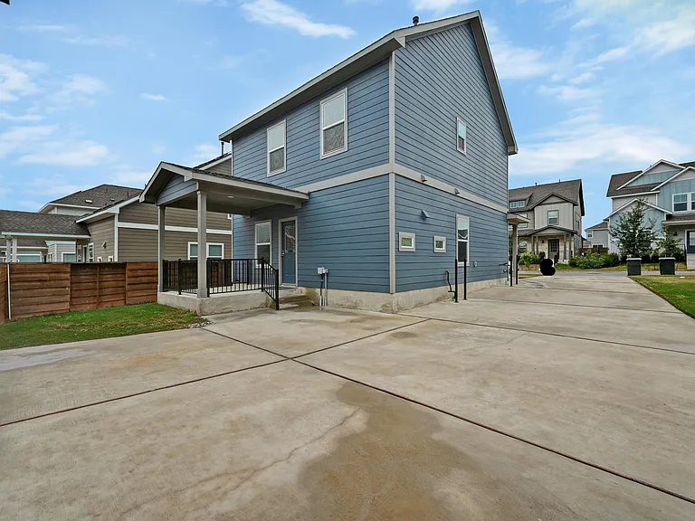 167 Rioja #MAIN HOUSE — Photo 25