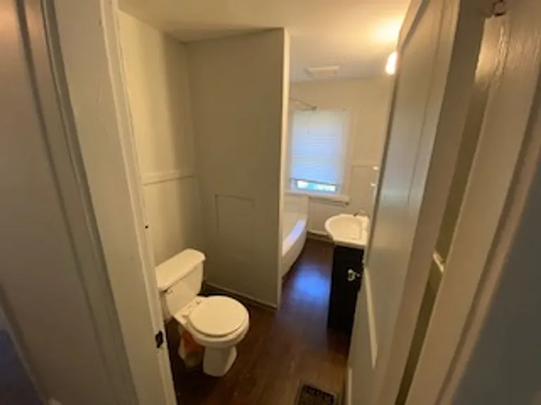 431 e 18th ave — Photo 12