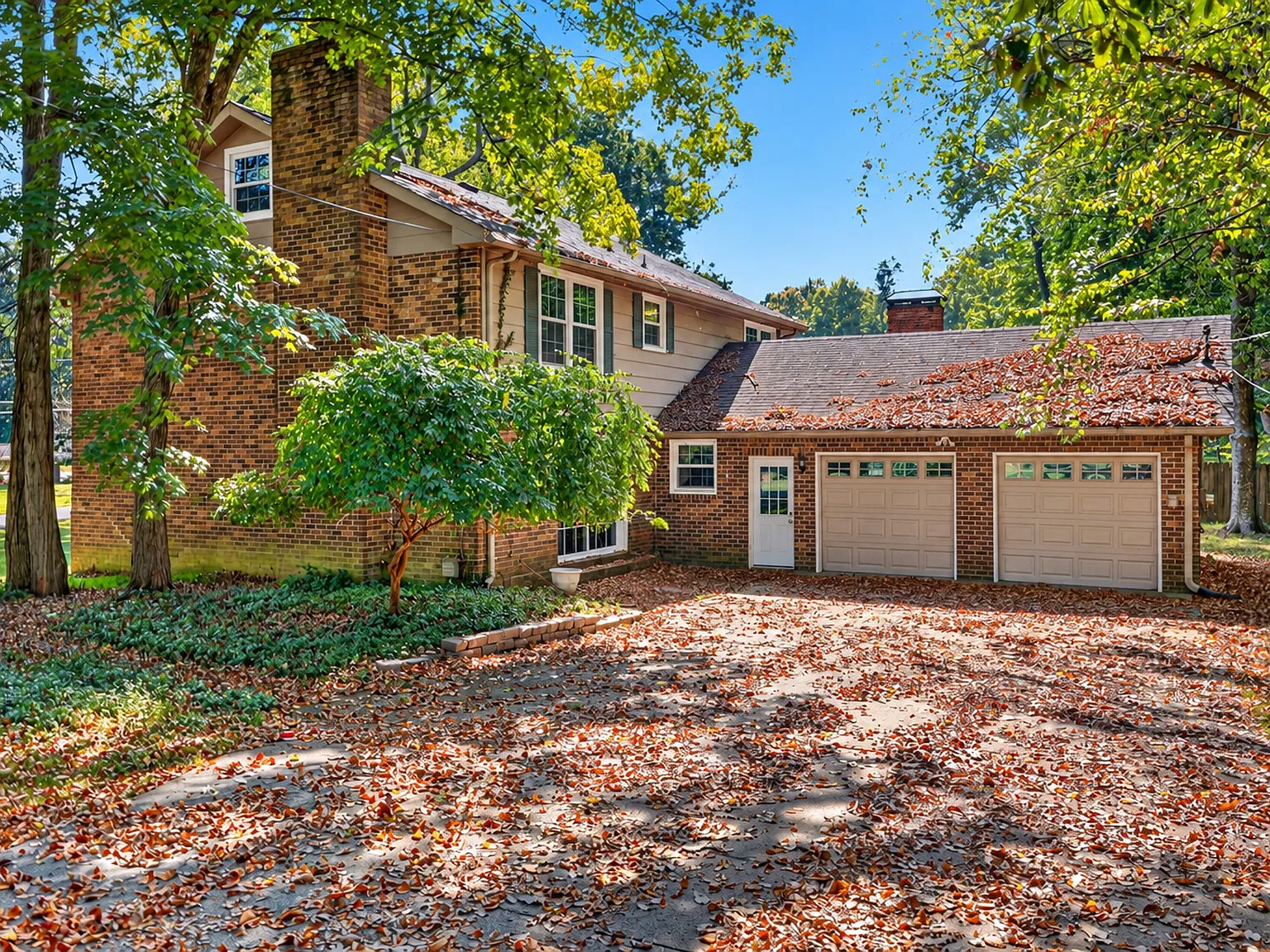 4 bed, 2.5 bath, 2604 sqft, $3,800 — Photo 4