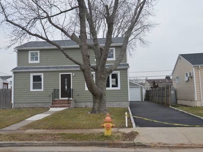 64 Robert St, Freeport, NY, 11520