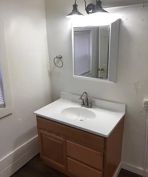 204 Madison St — Photo 7