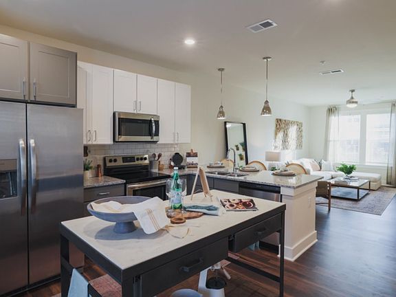3rd image of 3510 Corder Dr #36010205