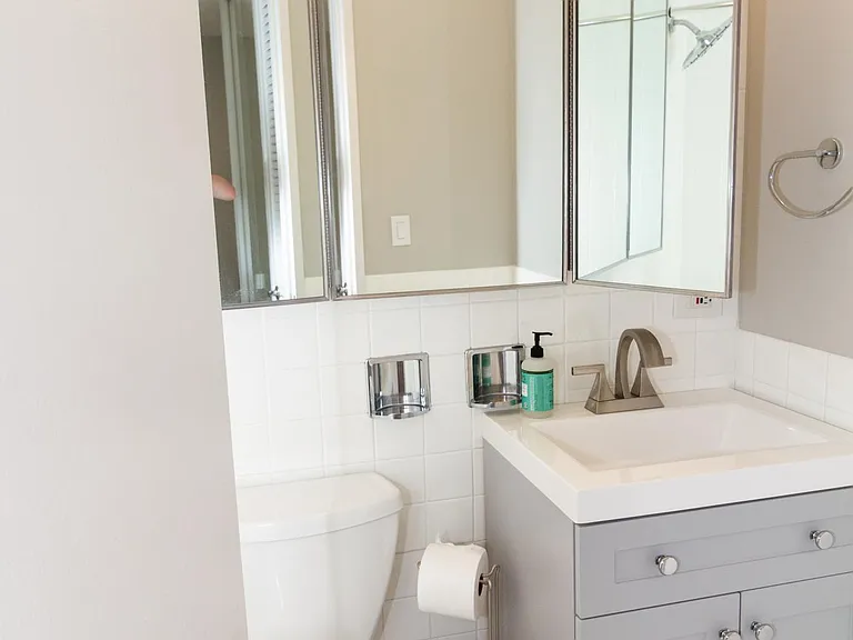 720 W Gordon Ter #22G — Photo 5