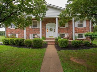 1007 Brentwood Dr, Etowah, TN 37331