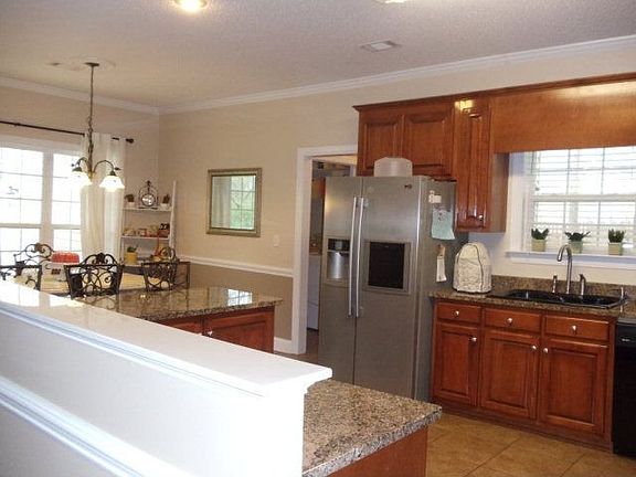 2nd image of 217 Bay Arbor Ln #401