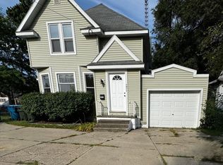 1411 5th St, Muskegon, MI 49441