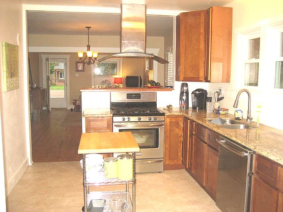 4th image of 4515 N Newton St