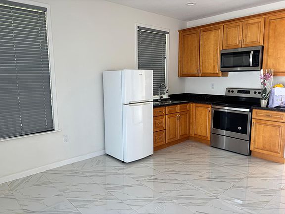 4th image of 2198 Bentley Ridge Dr