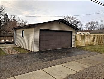 2nd image of 690 Barron Blvd