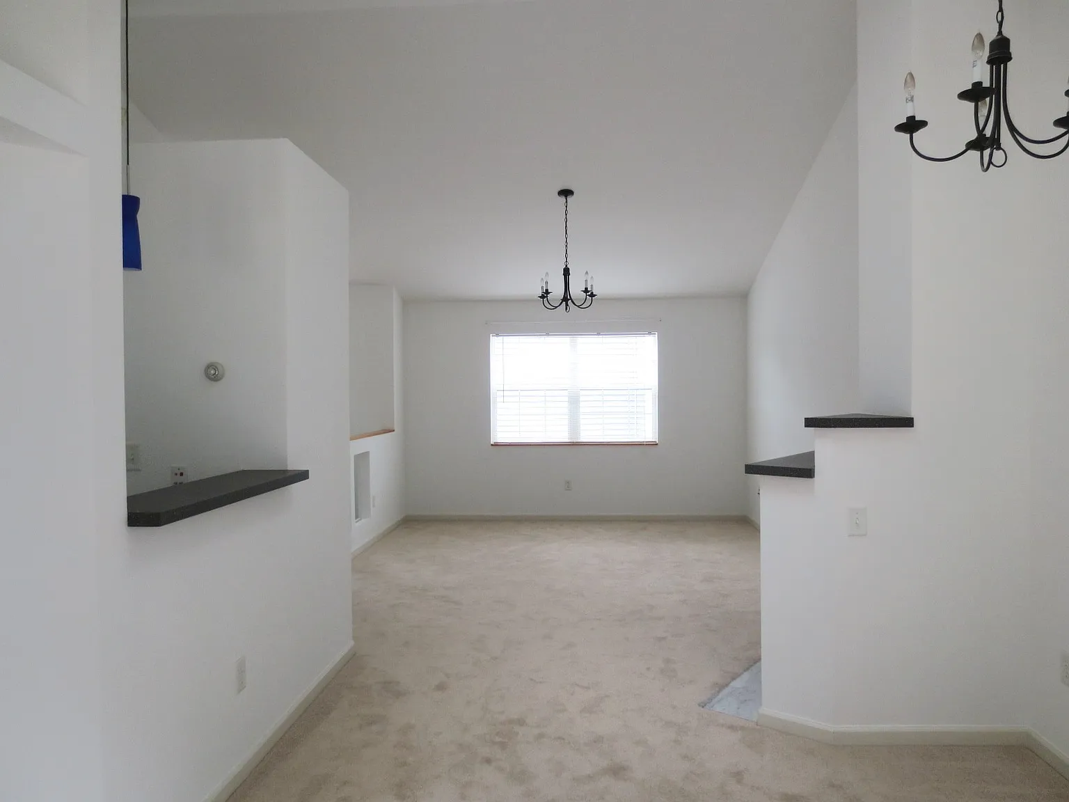2 bed, 1.5 bath, 1150 sqft, $2,245 — Photo 3