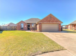 3829 Brody Dr, Moore, OK 73160